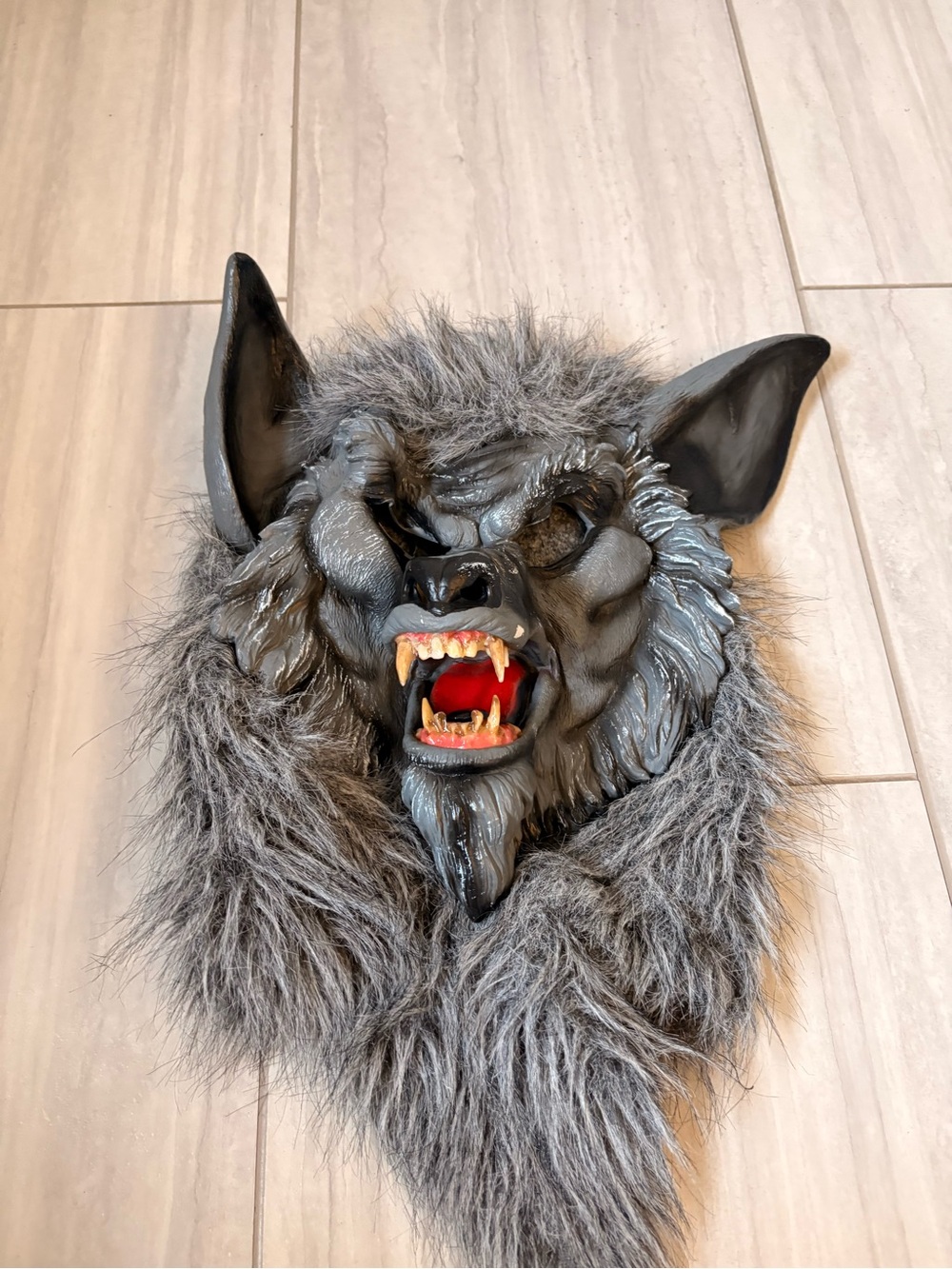 REALISTIC WEREWOLF / Rabid Wolf HALLOWEEN MASK ADULT GRAY Costume